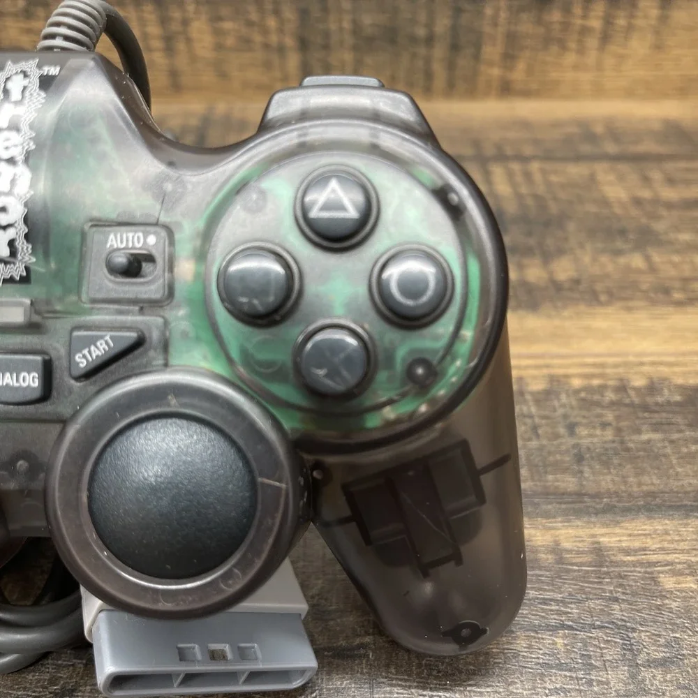 200 Toy‎ Translucent Gray TREMOR Gamepad Controller PlayStation 1 PS1
